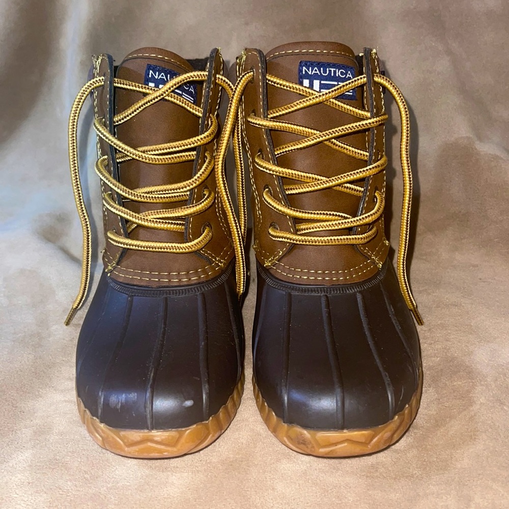 Nautica Boys Leather Waterproof Boot Size 1